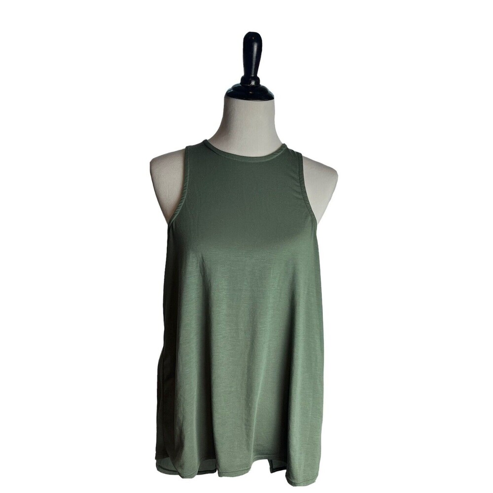 Green Mondetta Racerback Tie Sleeveless athletic shirt.